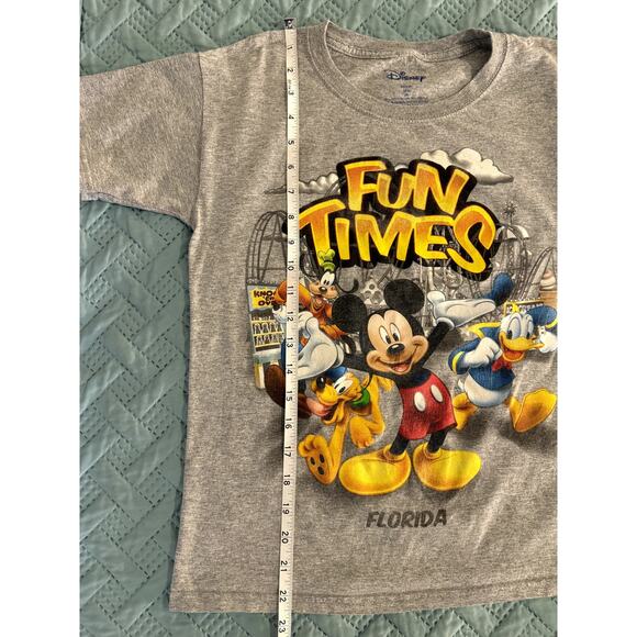 DISNEY WORLD FUN TIMES YOUTH GRAY SHORT SLEEVE CREW NECK T-SHIRT SIZE 8 MEDIUM - Picture 6 of 6